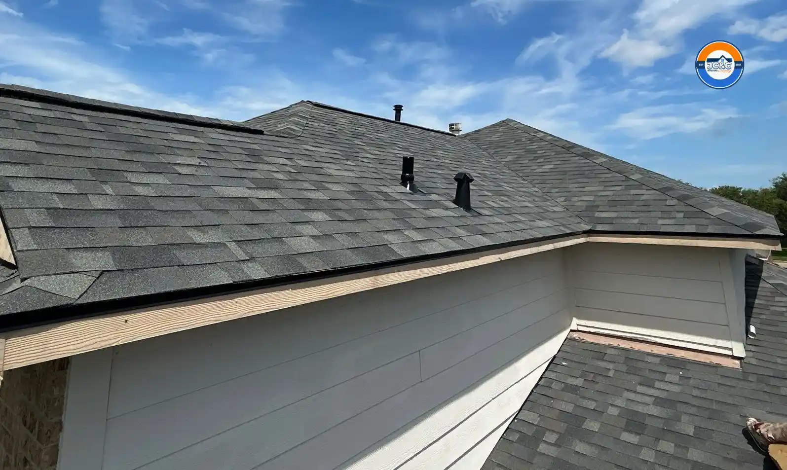 Hail-damaged roof in Brazoria County replaced under a TWIA claim with a free upgrade to Class 4 impact-resistant shingles