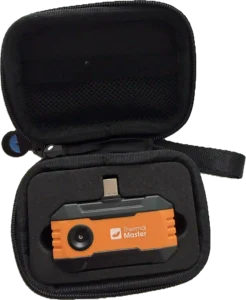 Compact thermal camera in its carrying case
